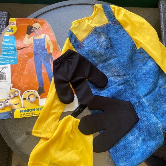 MINION KEVIN COSTUME SIZE BOY EXTRA SMALL (3-4) 🌟EUC🌟 - Picture 3 of 12